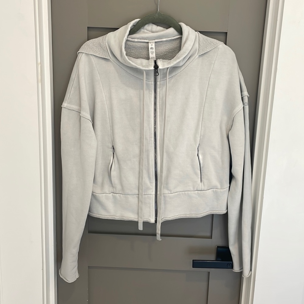 Alo Yoga Sweatshirt